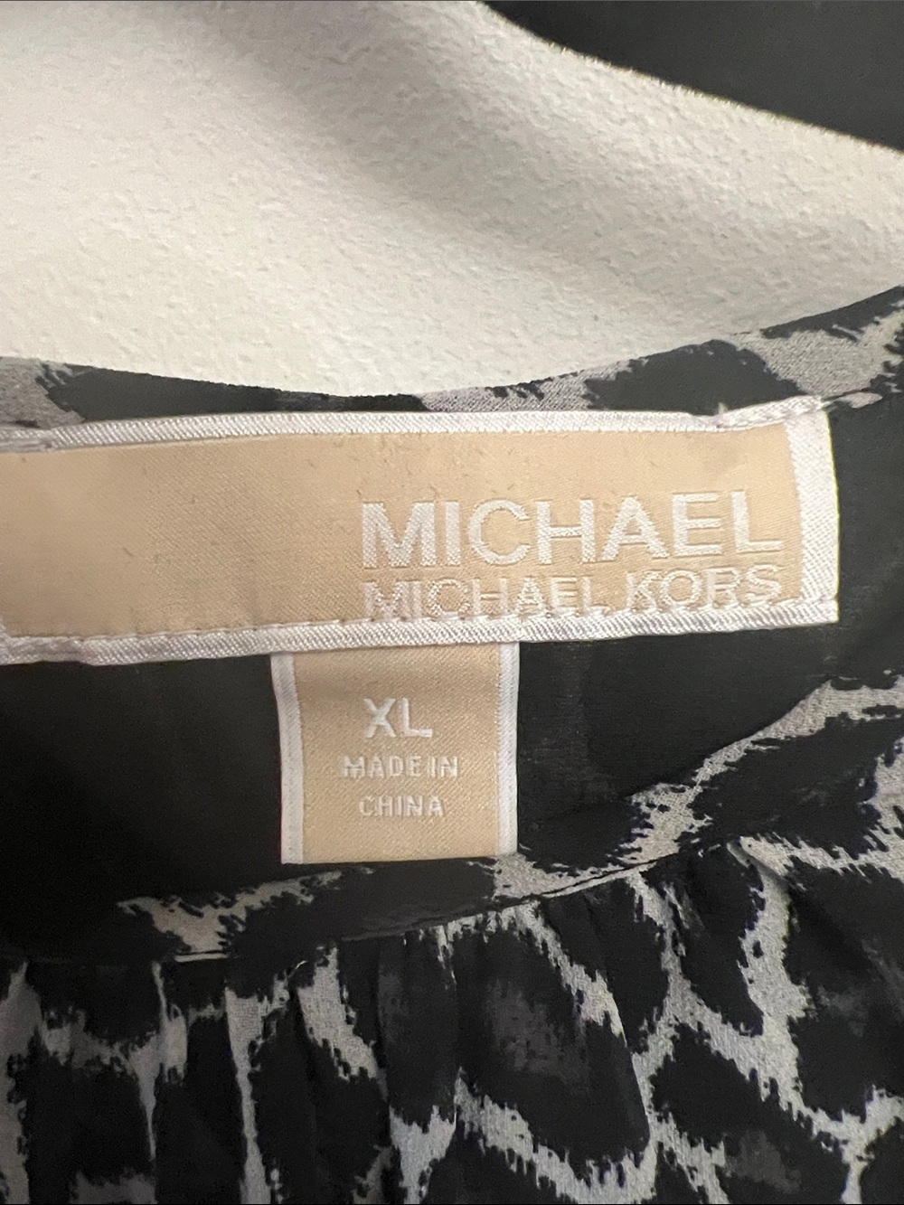 MICHAEL Michael Kors Black and White Leopard Print Long Sleeve Dress - Picture 3 of 8